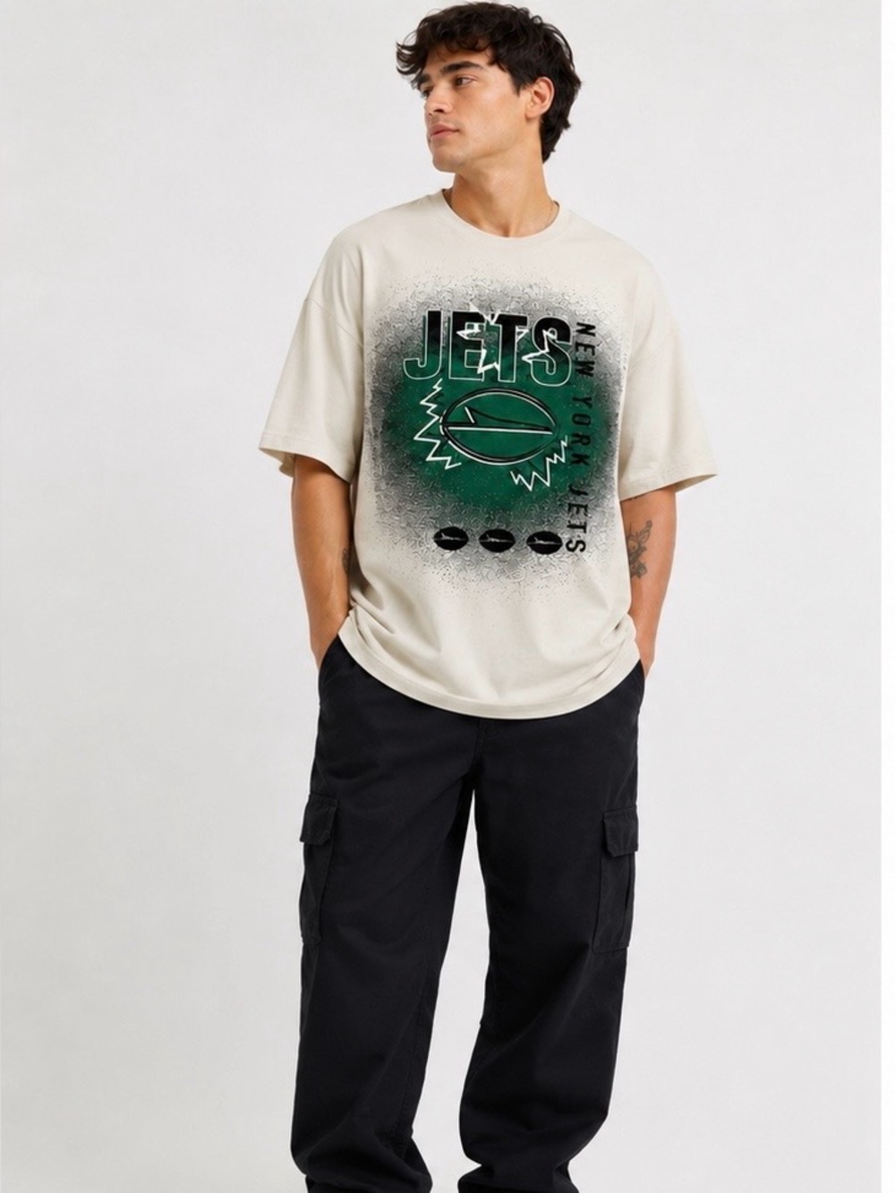 NFL New Era Cream T-Shirt with Green and Black Graphic